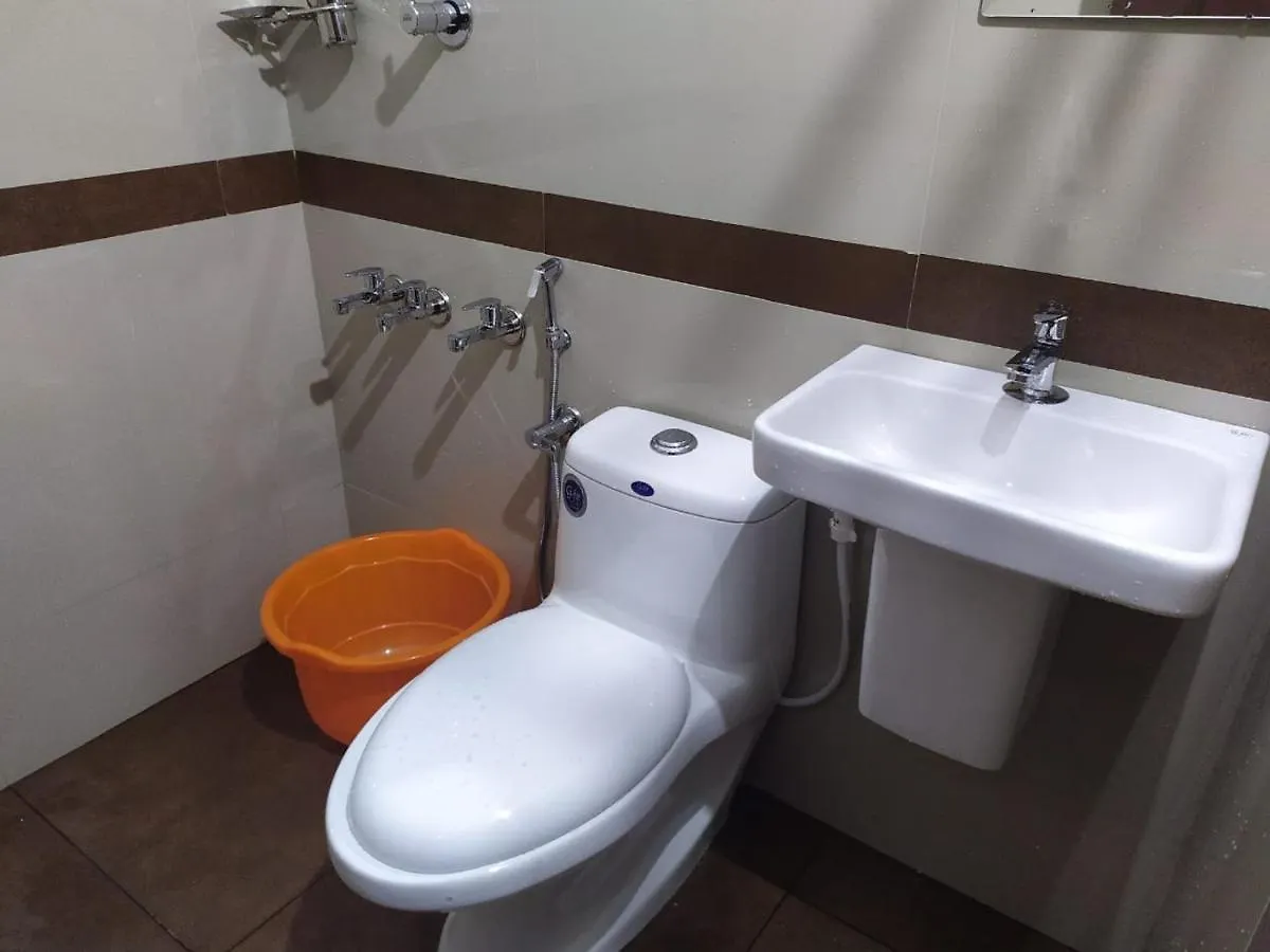 Aps Residency Villa Angamali Lodge