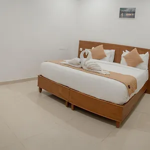Daffodils Luxury Airport Angamali